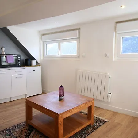 Apartment Le Petit Nid En Plein Centre-ville De ! *